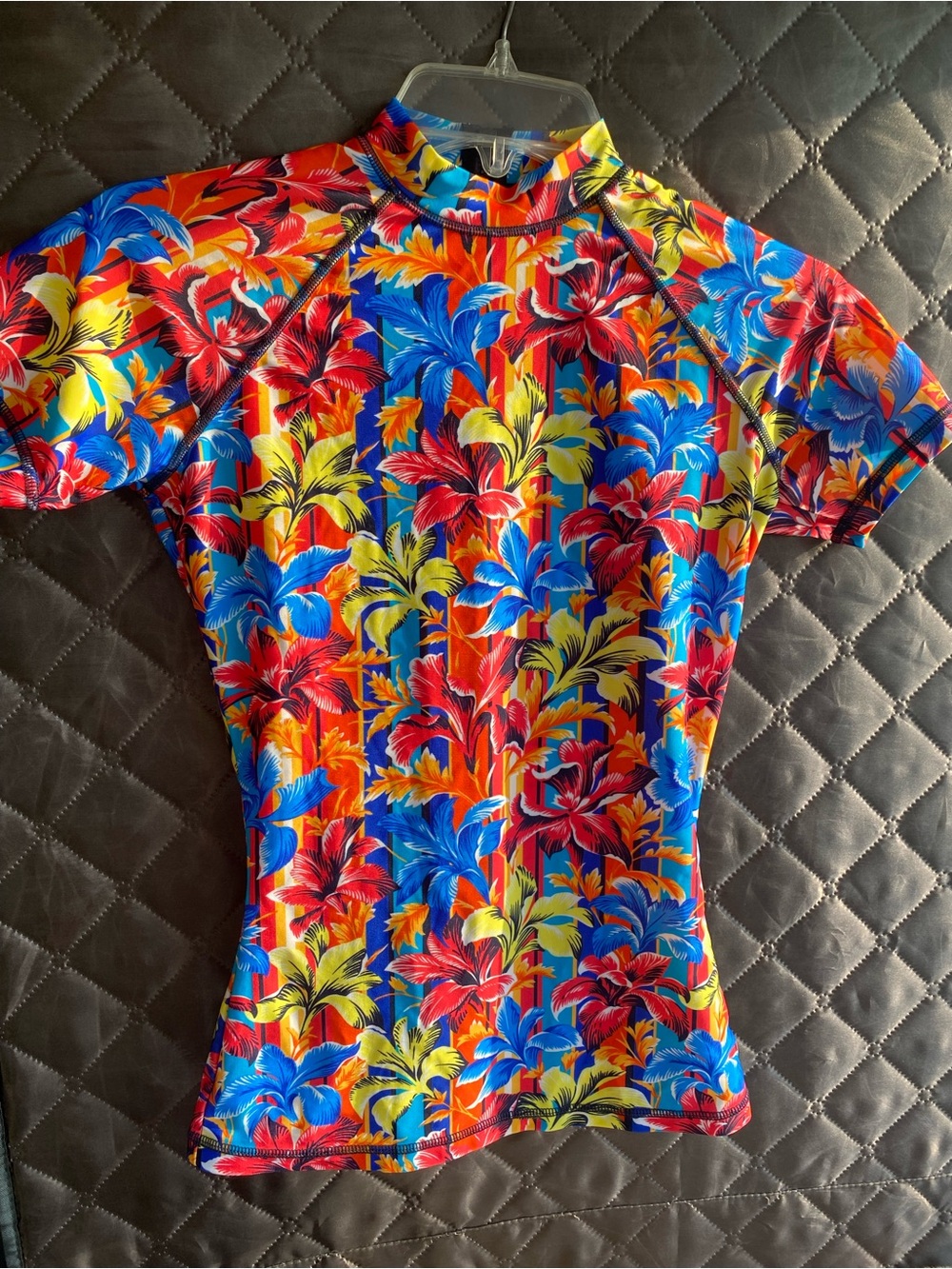 J.Crew Tropical Floral Rash Guard - Short Sleeve Swim Shirt Like New xs